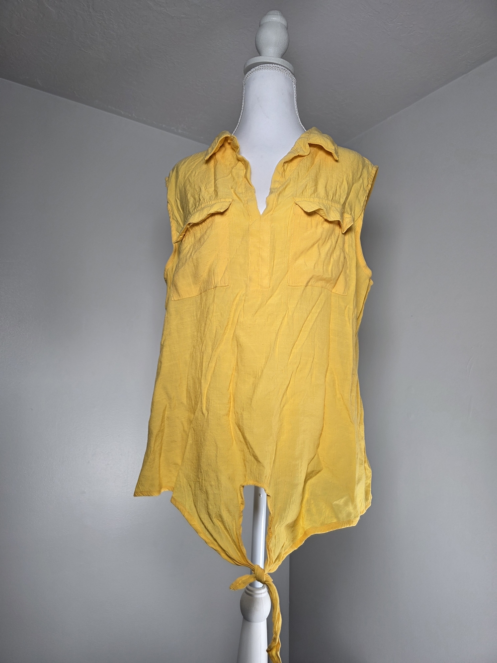 Tie-Front Sleeveless Blouse in Yellow